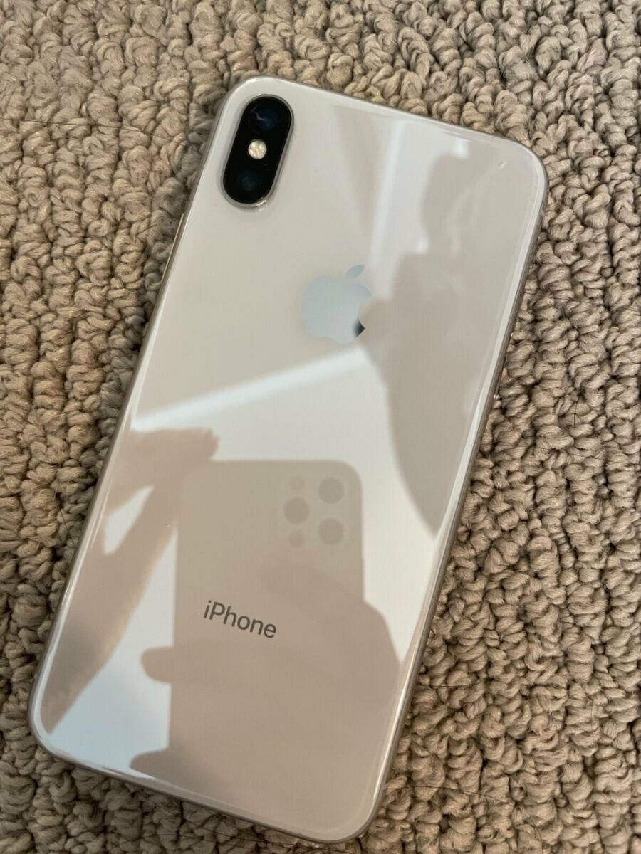 Pre owned iPhone X no Face ID 64 gb