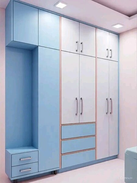 Placard moderne spacieux