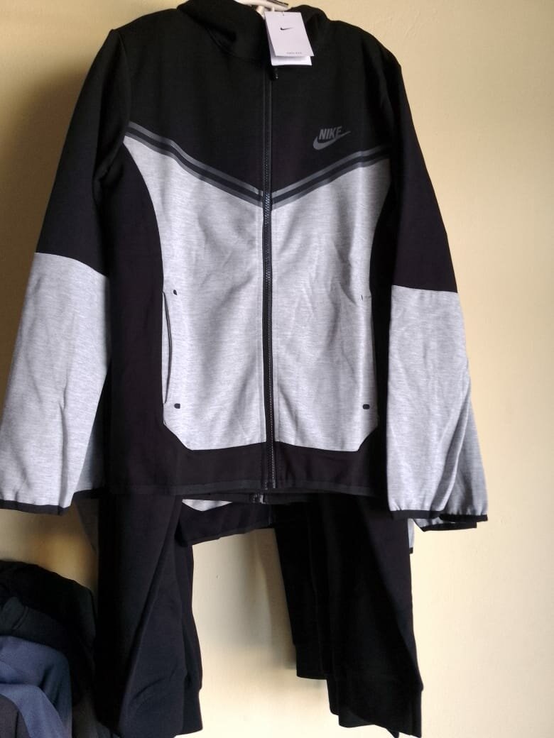 Quality Nike Tech Fleece Unisex Tracksuits