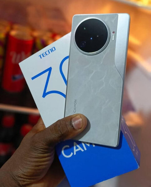 TECNO Camon 30 Pro 5G AMOLED