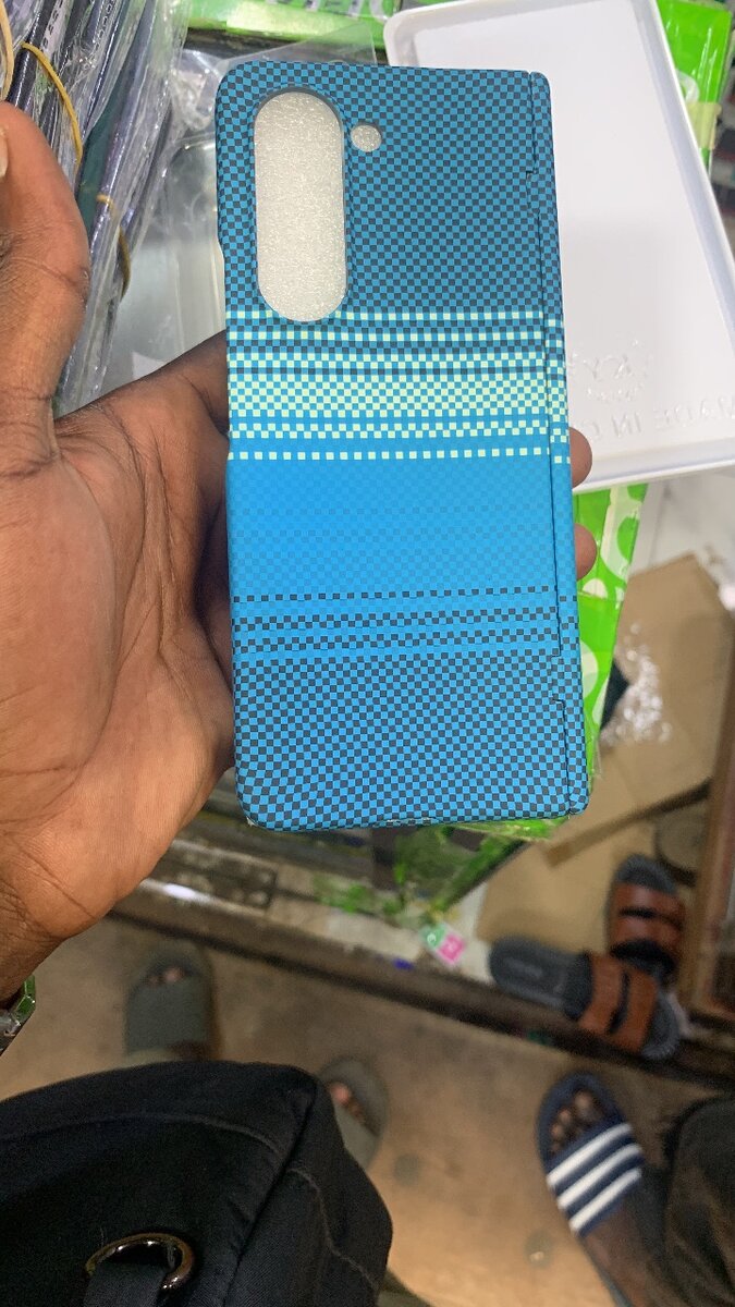 Étui Smartphone Texturé