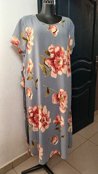 Robe longue fleurie élégante