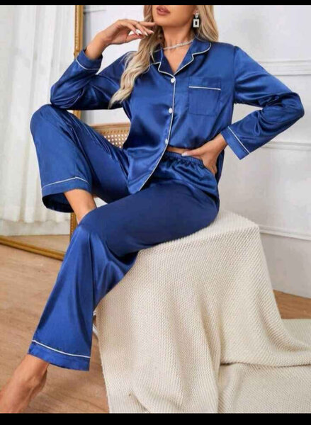 Pyjamas en satin pour famille