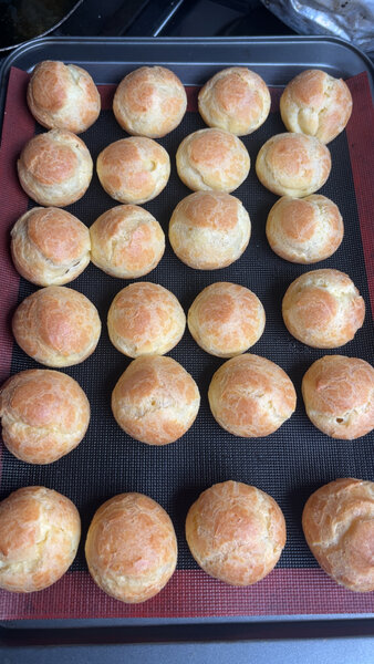 Choux à la crème pâtissière