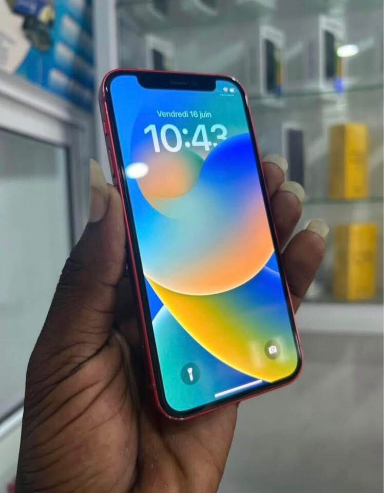 Smartphone Apple iPhone Rouge