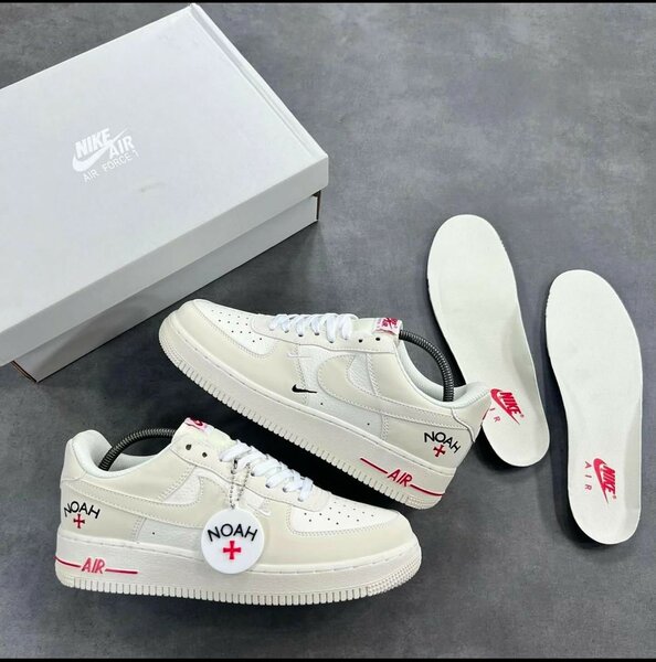 NIKE AIRFORCE NOAH