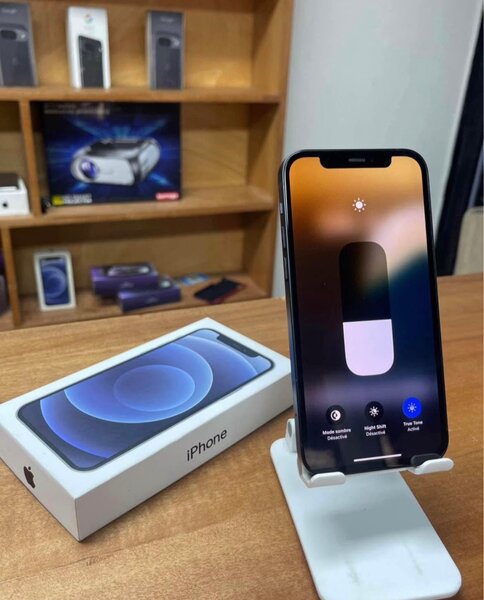 iPhone 12 Black 64GB