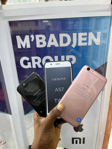 OPPO A57