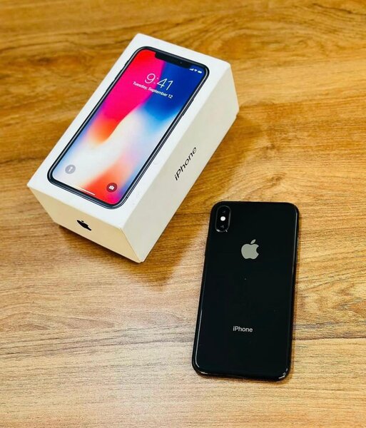 iPhone X *64GB