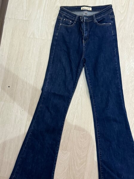 Джинсы клёш