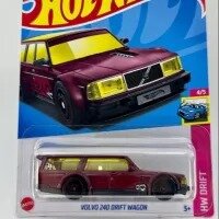 Hot Wheels 2022 HW Drift 4 of 5 Volvo 240 Drift Wagon red