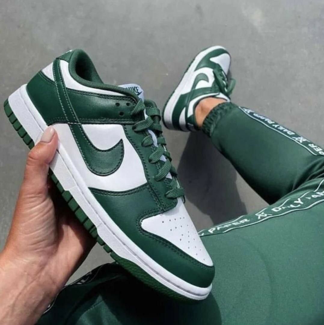 NIKE SB LOW