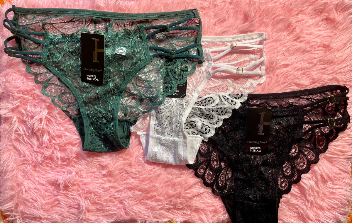 Ensemble de culottes dentelle colorée