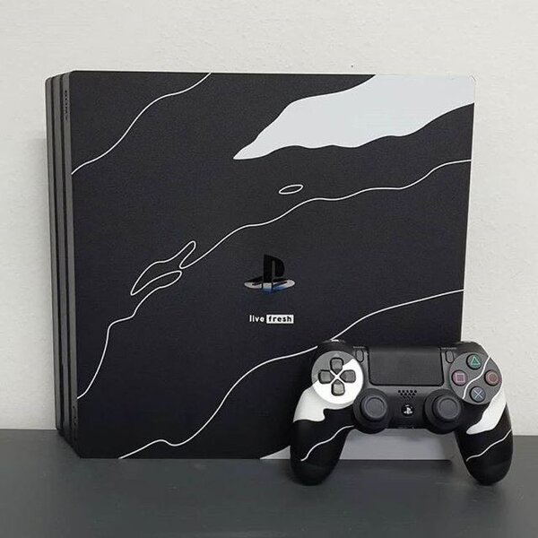 Console PS4 personnalisée