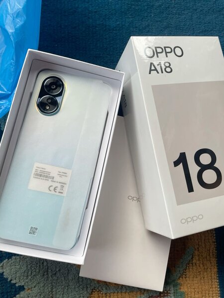 Smartphone OPPO A18 Blanc