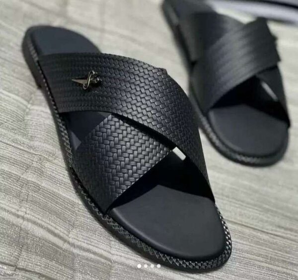 Slippers criss cross