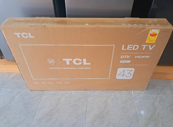 New TCL Digital Satellite Tv 43 inches
