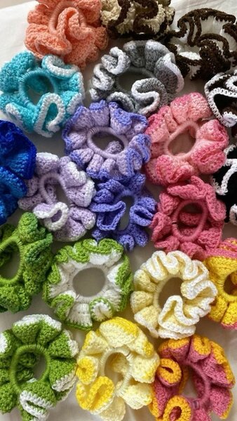 Chouchous en tricot colorés