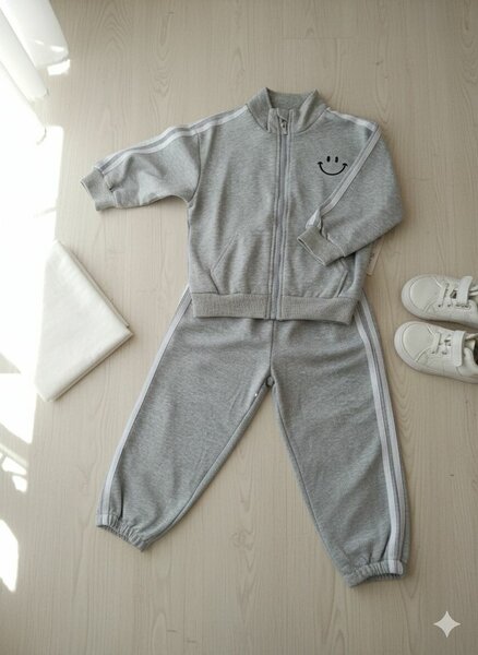 Survêtement enfant gris