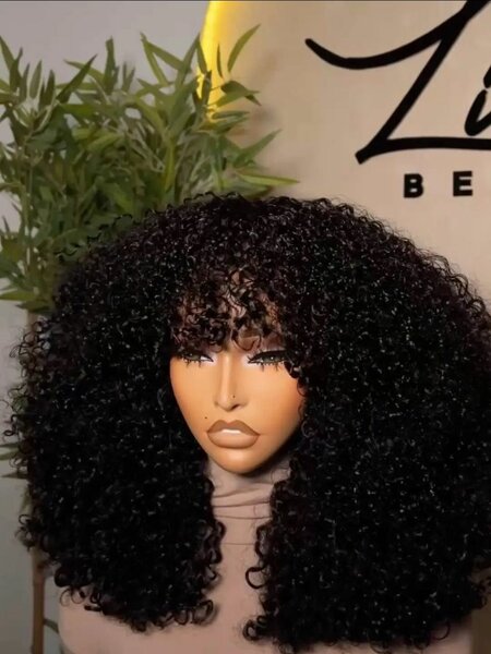 Perruque Bouclée Volumineuse