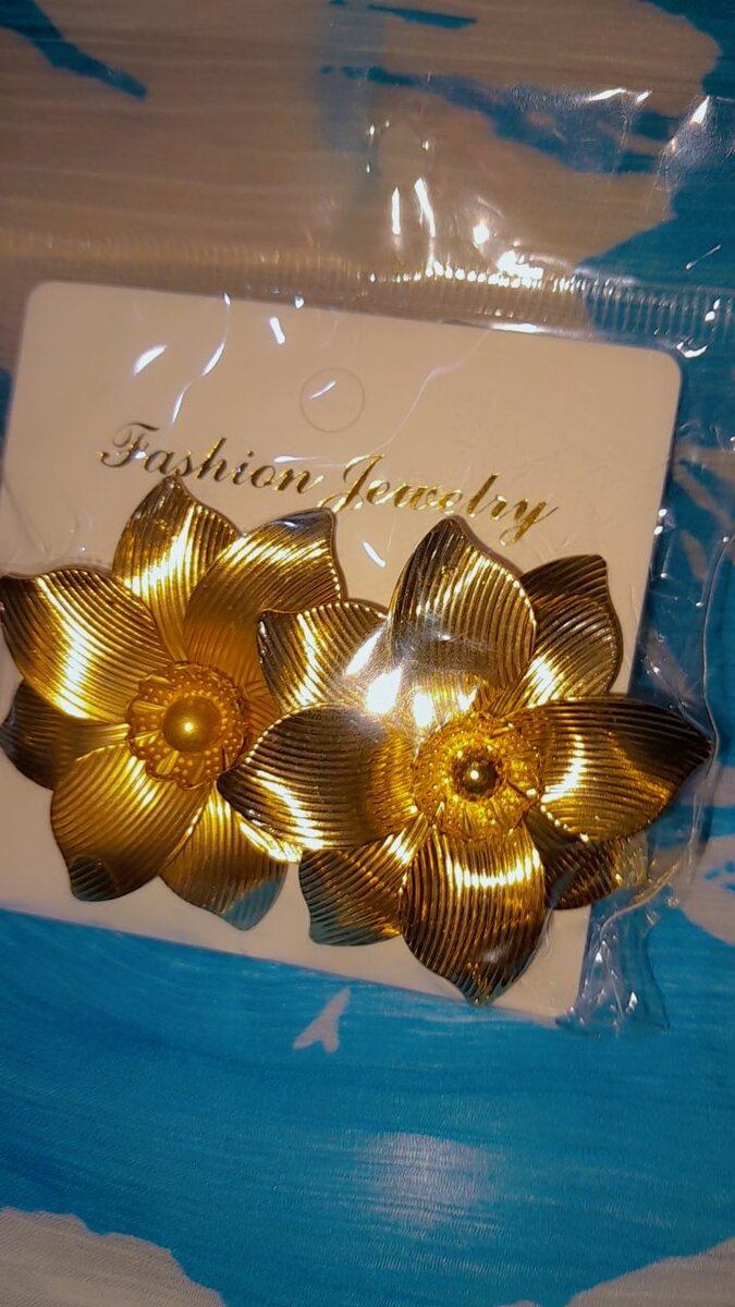 Boucles d'oreilles florales dorées