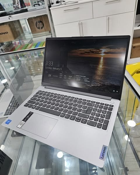 Lenovo ideapad 1 15