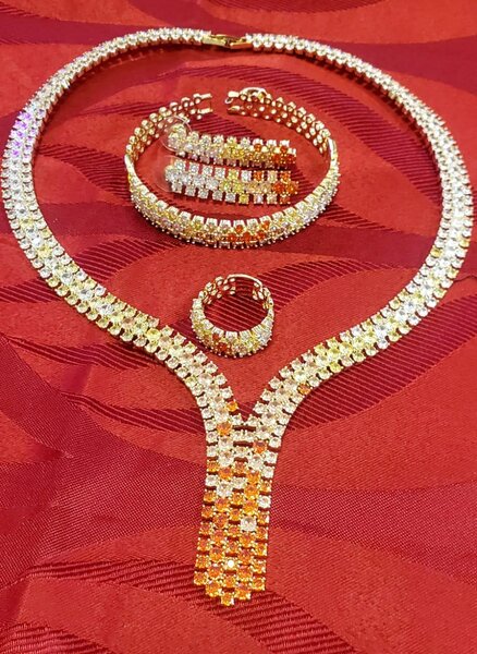 Parure bijou élégante