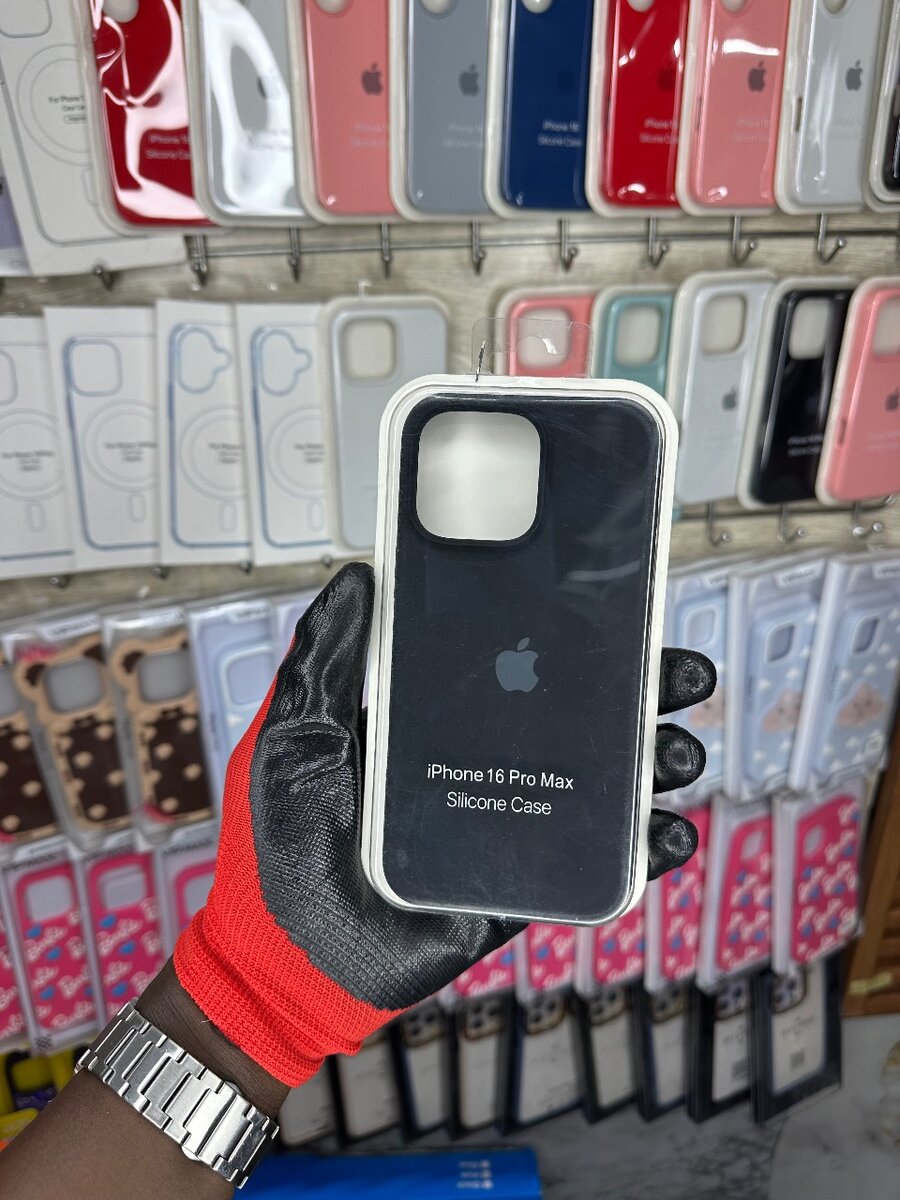 Coque Silicone iPhone 16 Pro Max