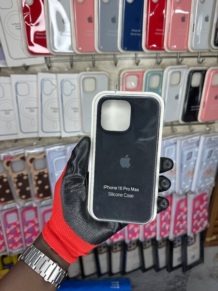 Coque Silicone iPhone 16 Pro Max