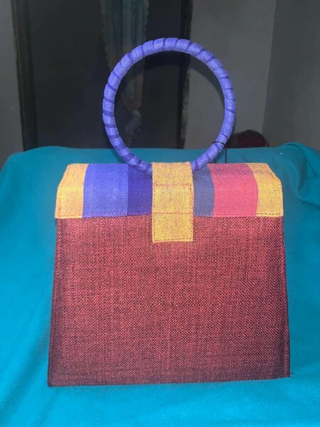 Sac à main en tissu coloré