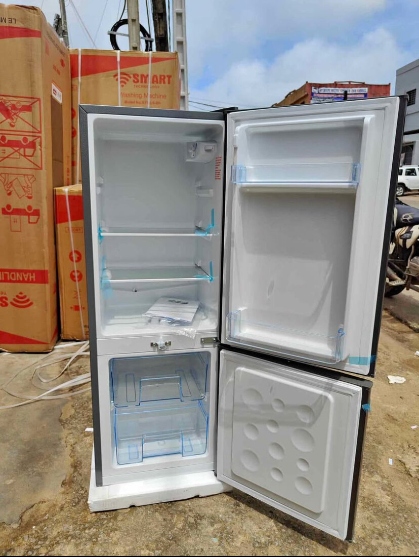 Réfrigérateur combiné moderne