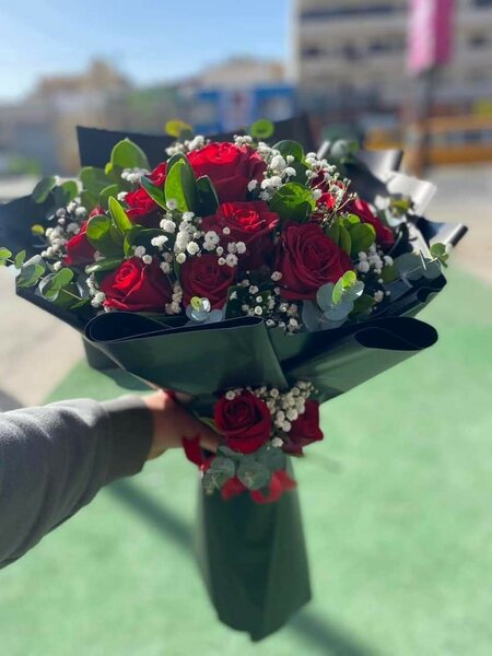 Bouquet de roses rouges élégantes