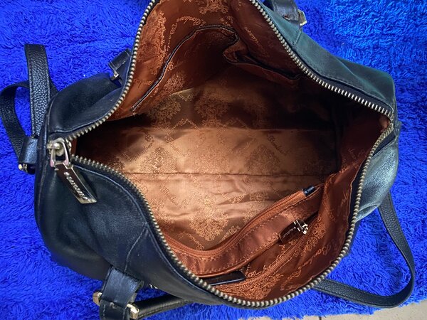 Sac à main cuir élégant