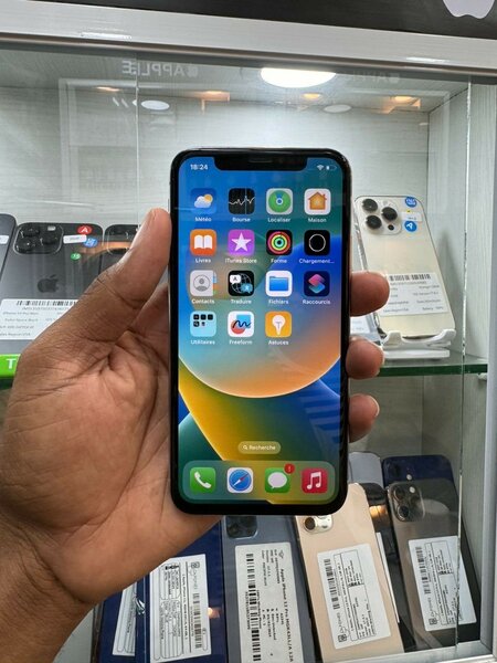 iPhone X