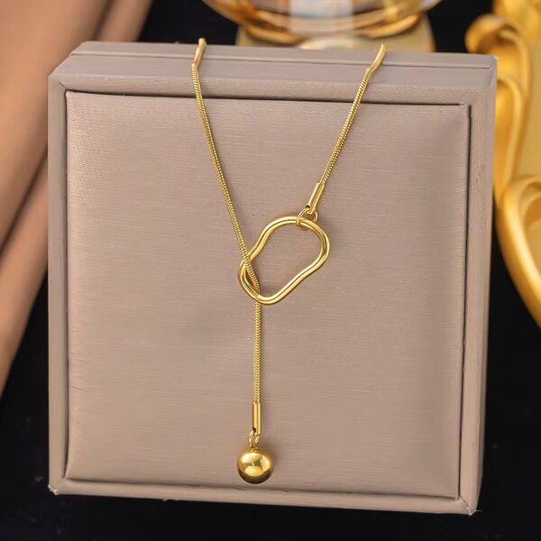 Collier élégant en or