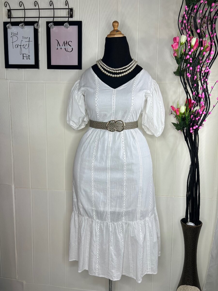 WHITE ALURE LACE UP BACK MID