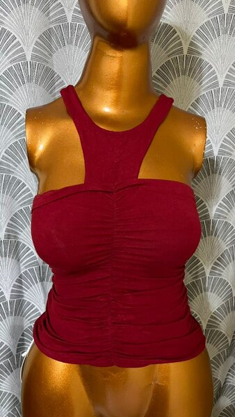 Cop rouge sans manche