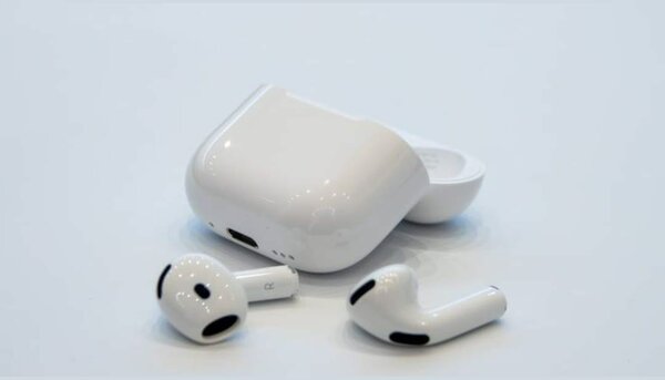 AirPods 4 ANC