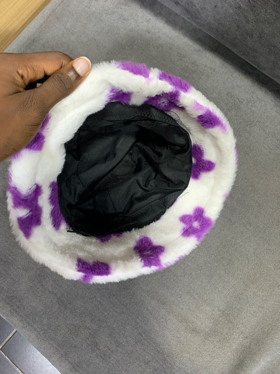 Chapeau Peluche Fleurs Violettes