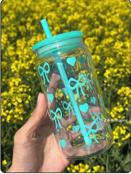 Gobelet en verre décoratif