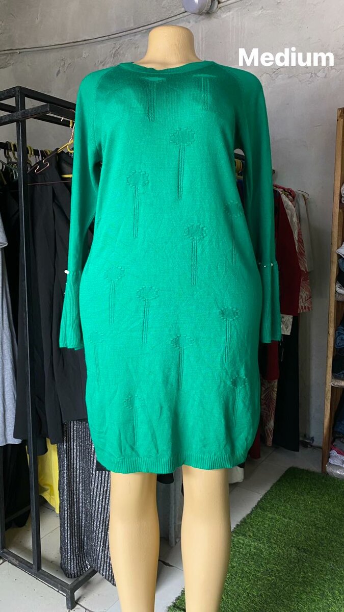 Beautiful and comfortable women's dress green
