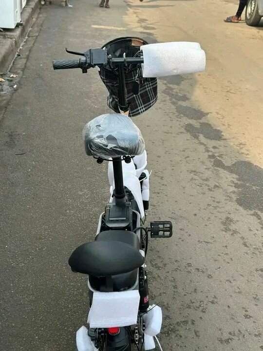 Vélo électrique pliable urbain