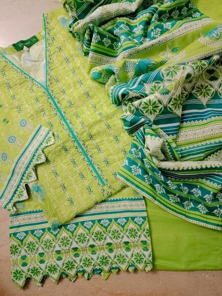 Khaddar 3 Peace Suit