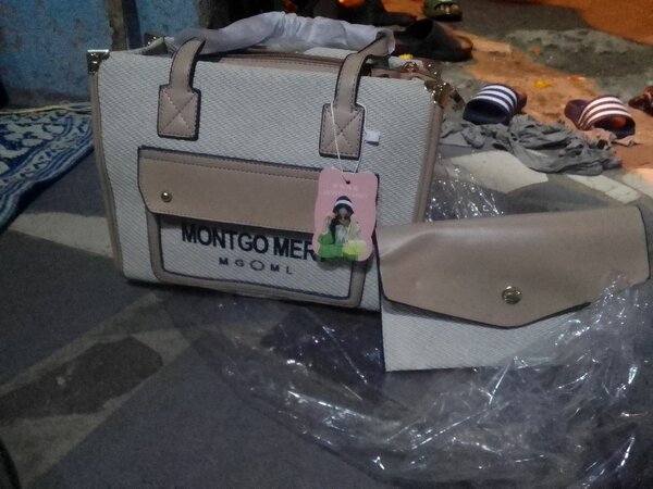 Sac à main élégant avec pochette