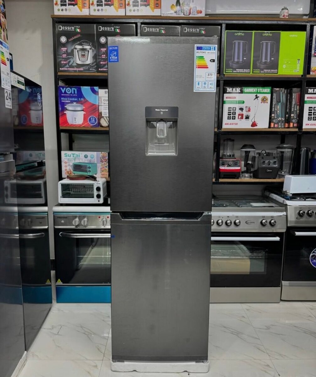 Réfrigérateur congélateur moderne