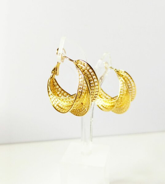 Boucles d'Oreilles Dorées Élégantes