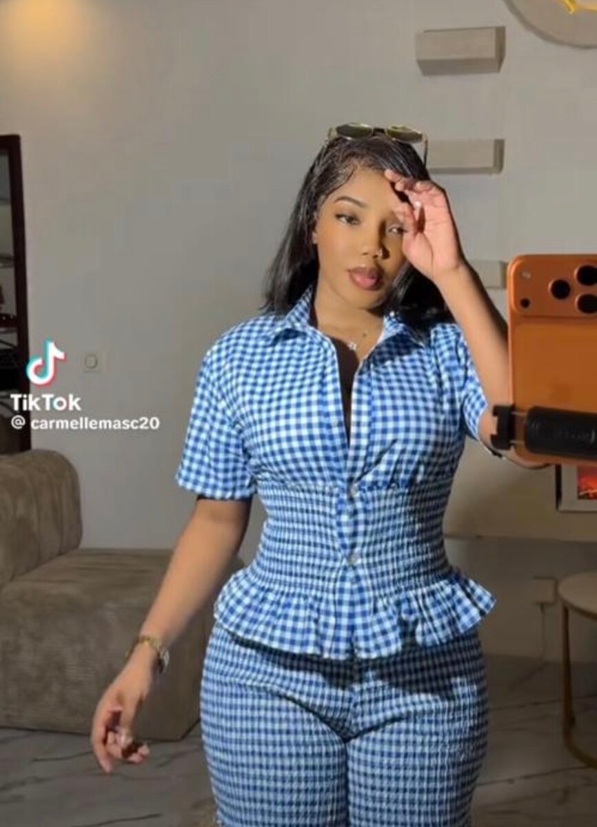 Ensemble à carreaux chic été