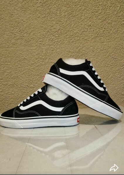 Chaussures de skate noires unisexes
