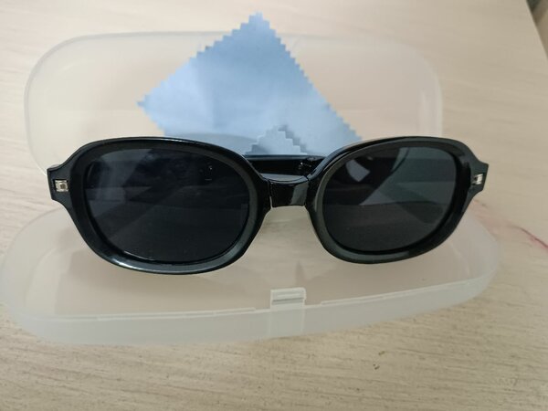 Солнцезащитные очки