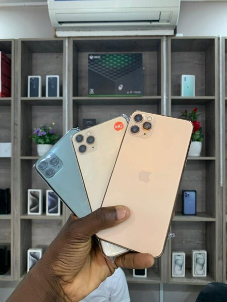 Pre Owned iPhone 11 Pro Max 256 gb Uk product